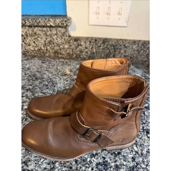 Frye Shoes - Frye Tyler Engineer Boots Women’s Size 9